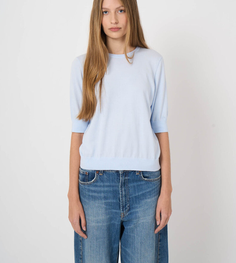 PULL À MANCHES COURTES