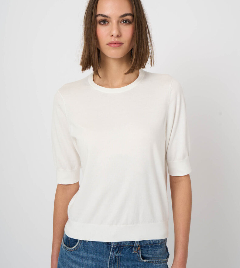 PULL À MANCHES COURTES