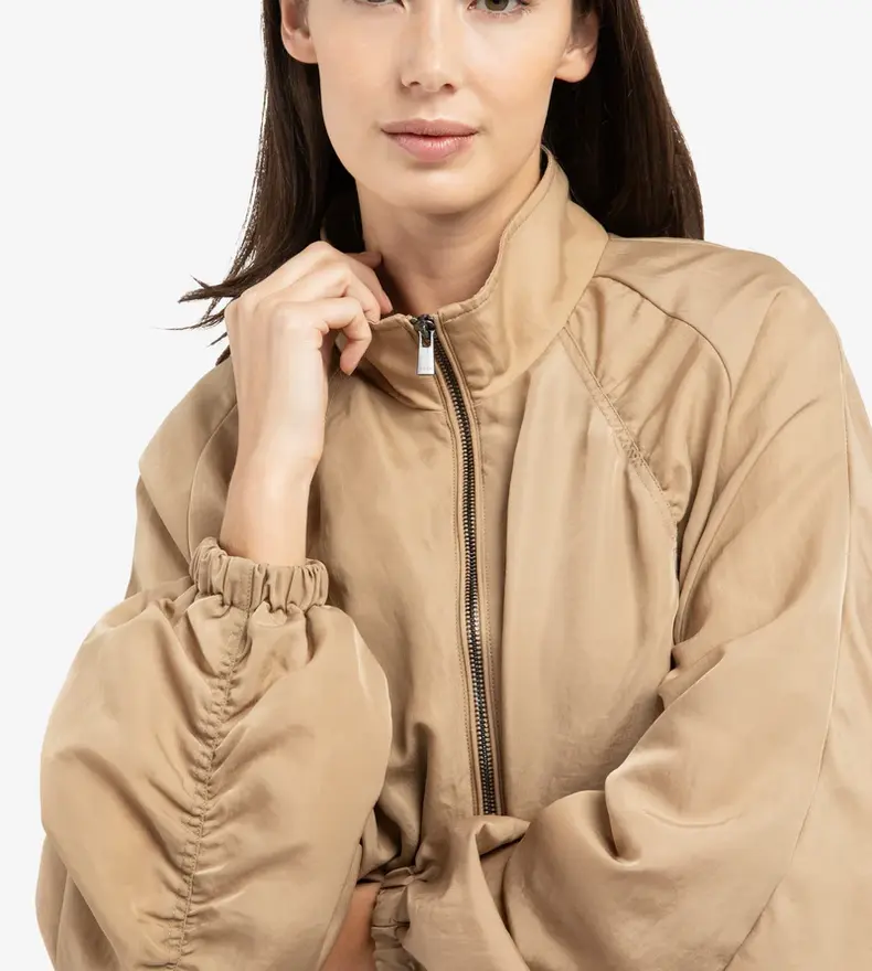 VESTE SURDIMENSIONNÉE