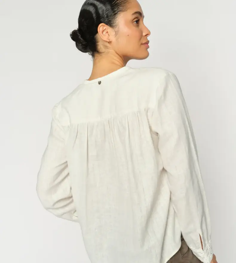 MMEVANDA BLOUSE