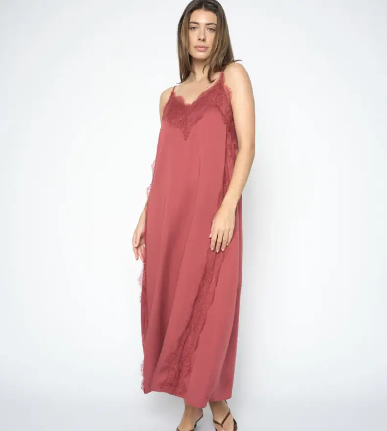 ROBE MMLAURIE ANNIE