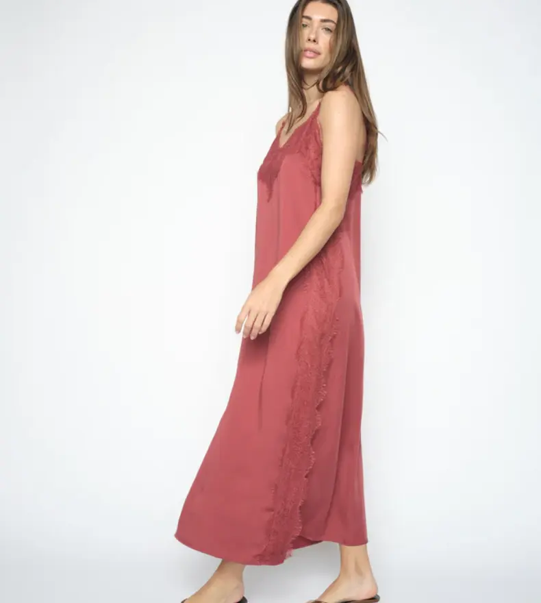 ROBE MMLAURIE ANNIE