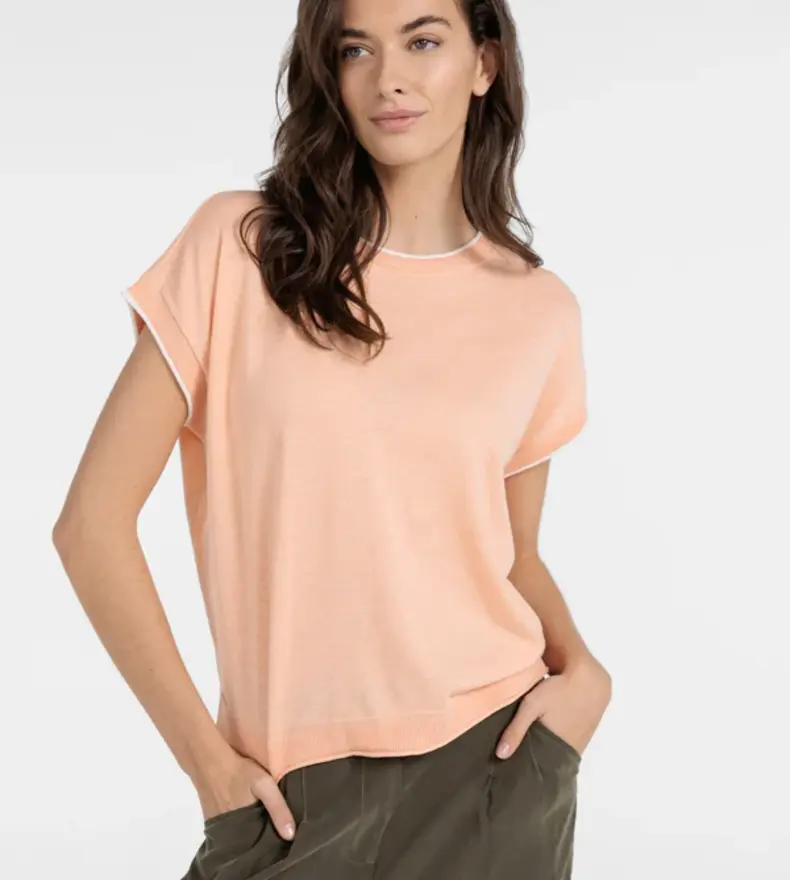 PULL EN MAILLE À MANCHES COURTES