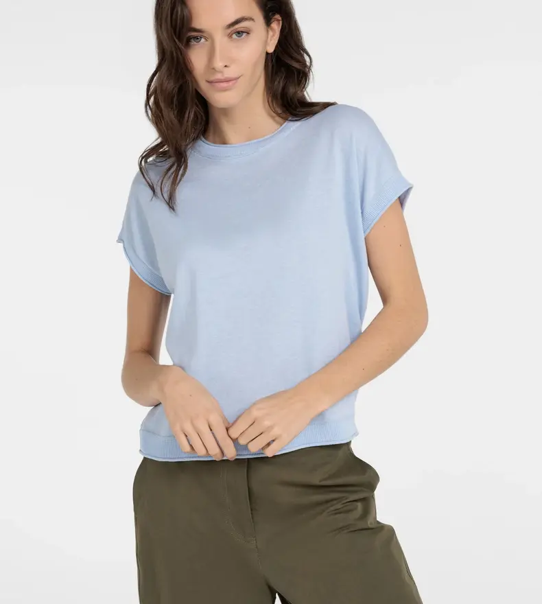 PULL EN MAILLE À MANCHES COURTES