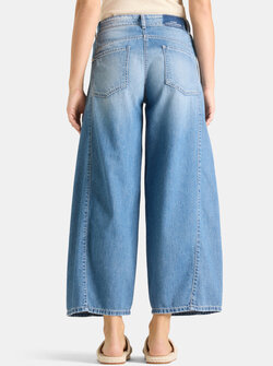 ORIA JEANS