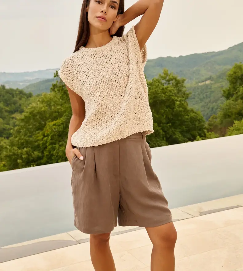 WOVEN BERMUDA SHORTS