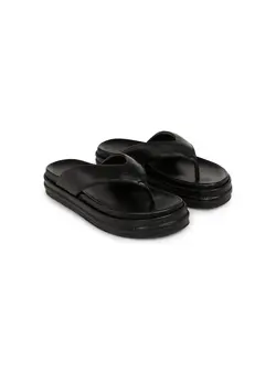 SANDALES EN CUIR