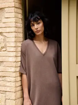 ROBE EN JERSEY À COL EN V