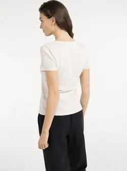 V-NECK T-SHIRT