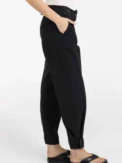 PANTALON À TAILLE HAUTE
