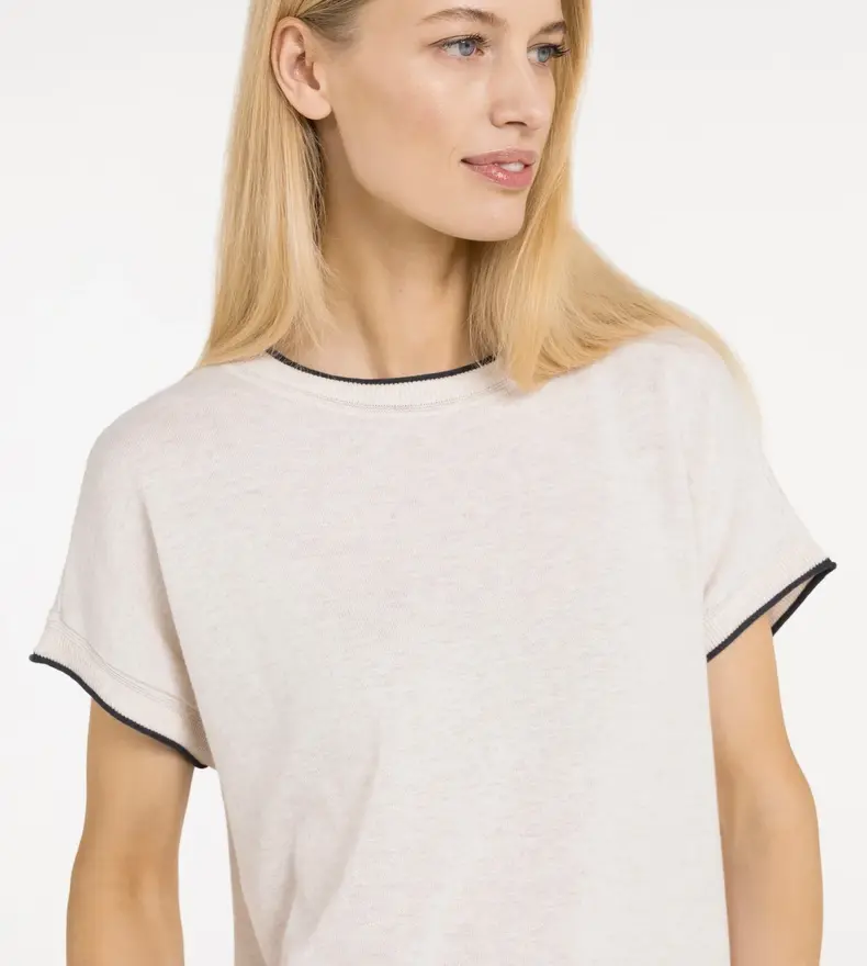 PULL EN MAILLE À MANCHES COURTES