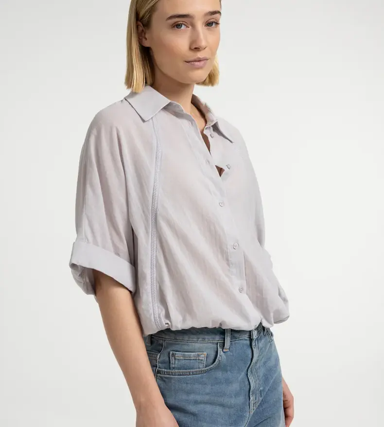 WIDE SLEEVE BLOUSE