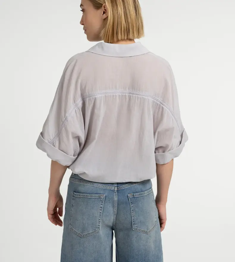 WIDE SLEEVE BLOUSE