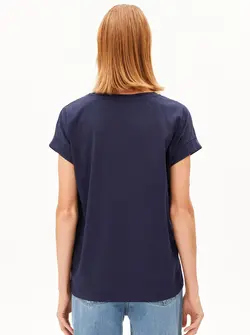 JILAANA T-SHIRT