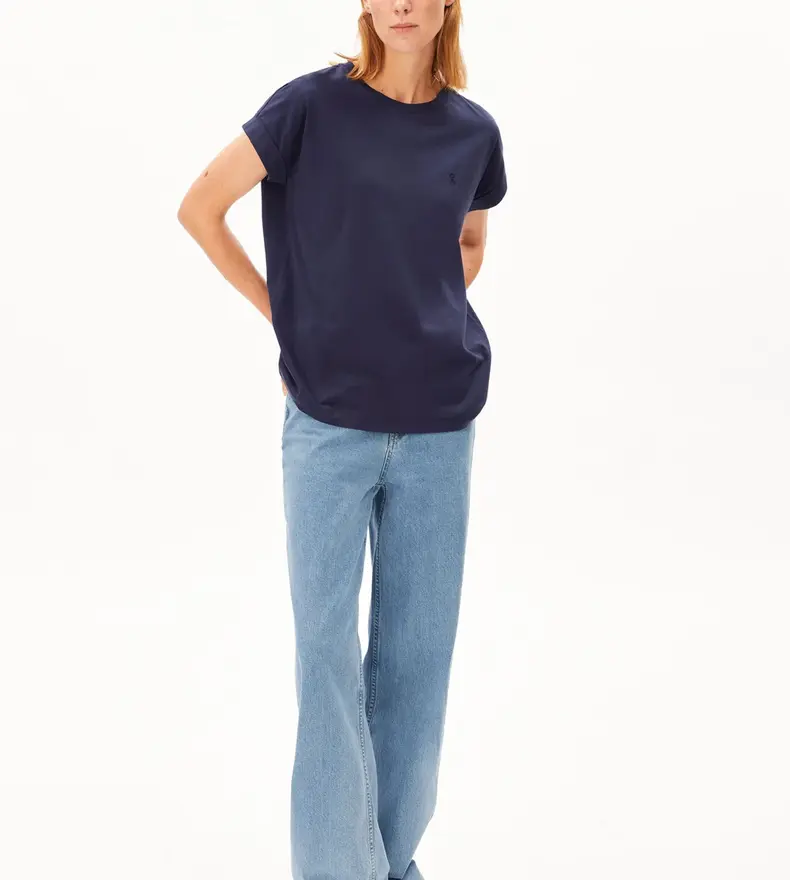 JILAANA T-SHIRT