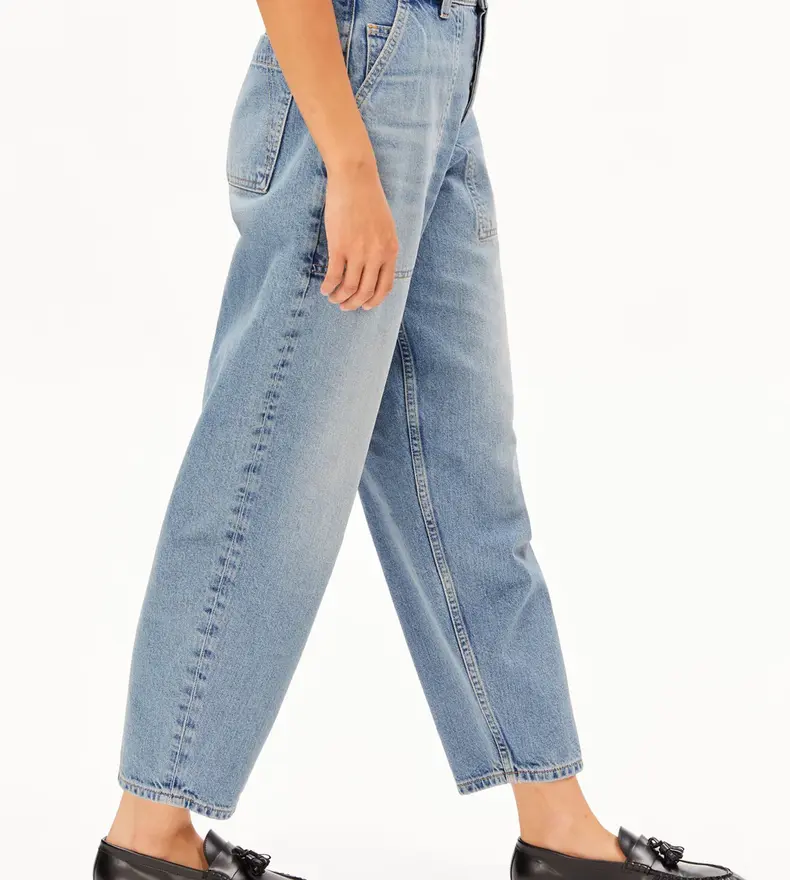 BAARLY CARPENTER BARREL JEANS
