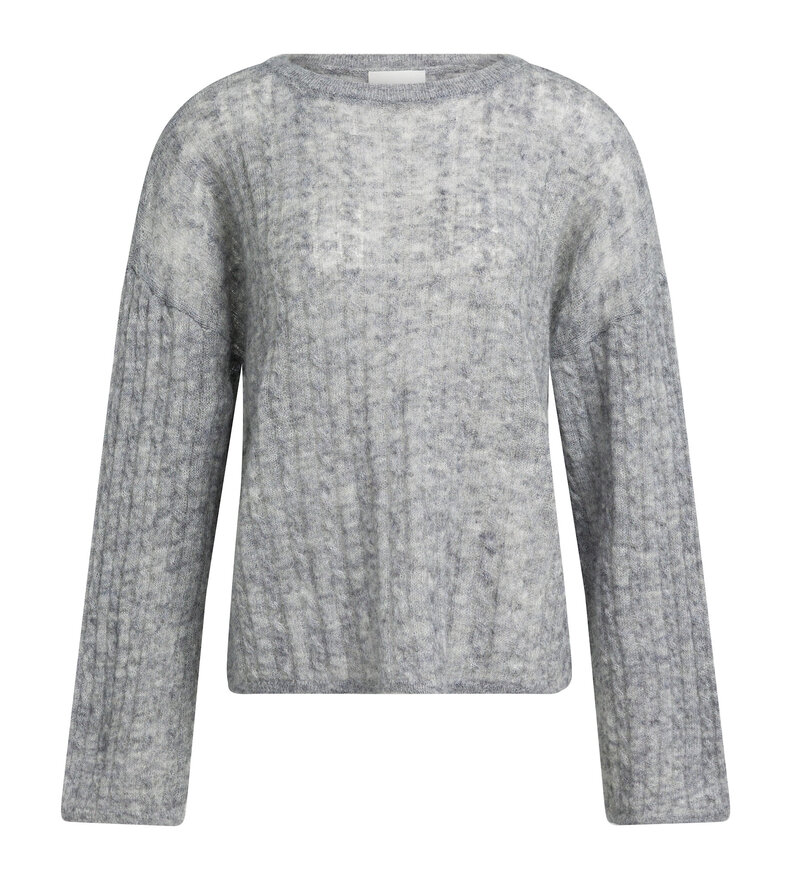 OVERSIZED CABLE SWEATER