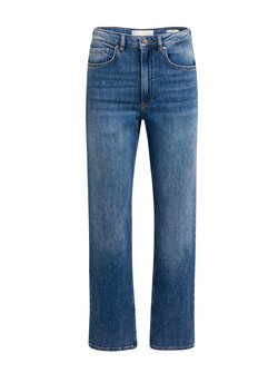 STRAIGHT DENIM