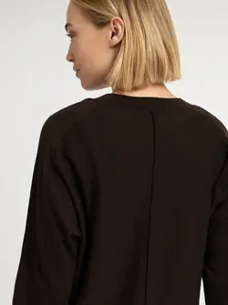V-NECK SWEATER