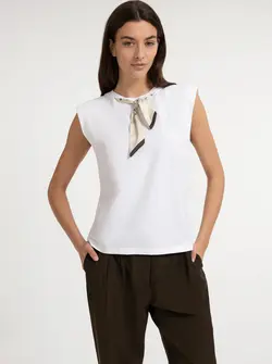 HAUT AVEC FOULARD