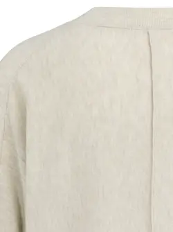 V-KNECK SWEATER