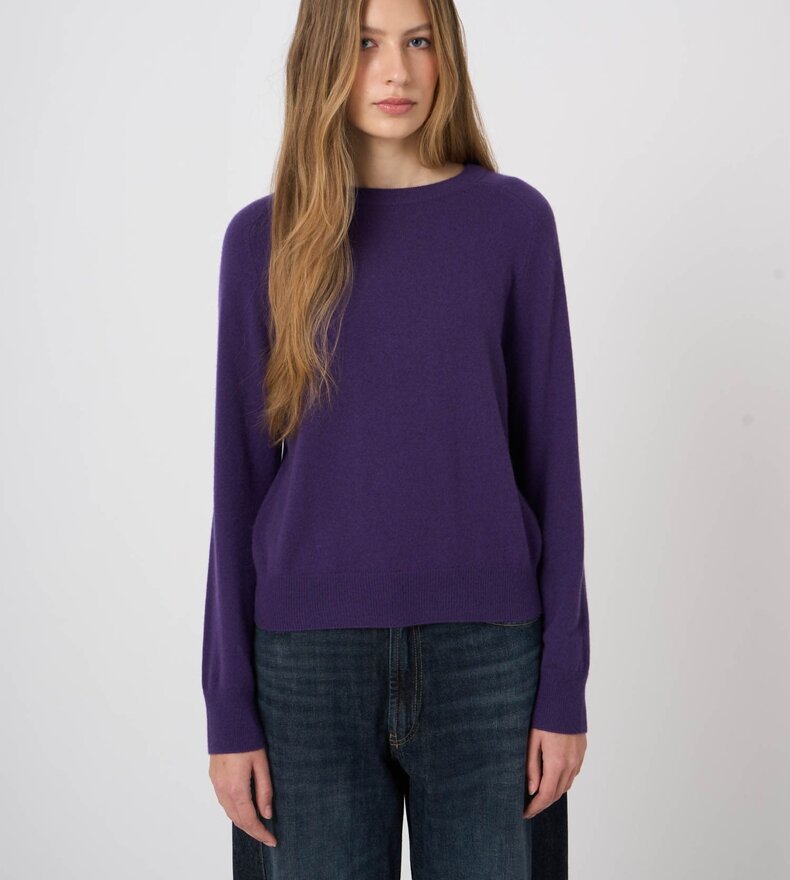 CASHMERE SWEATER
