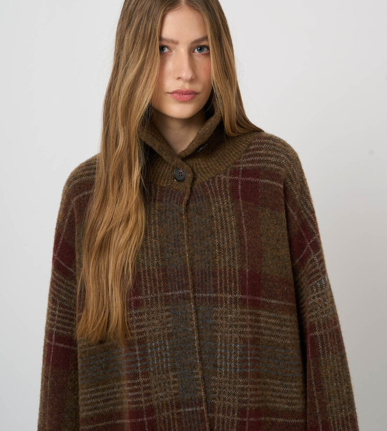 CARDIGAN EN MAILLE À CARREAUX