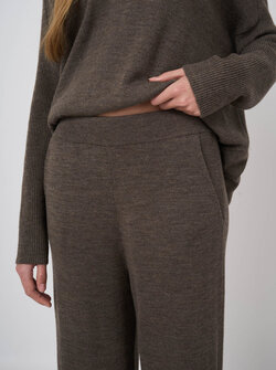 PANTALON EN LAINE DE MÉRINO