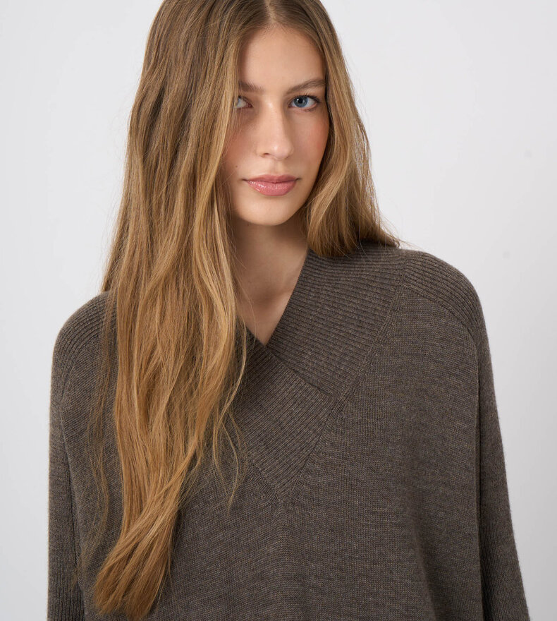 MERINO WOOL SWEATER