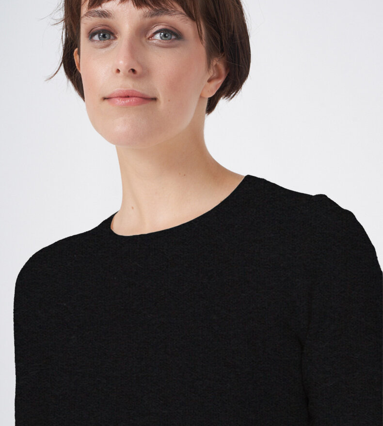 CASHMERE SWEATER