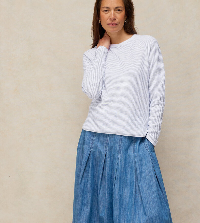 CLARA LS TEXTURED TEE