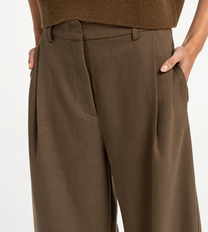 PANTALON TISSÉ COUPE BARREL