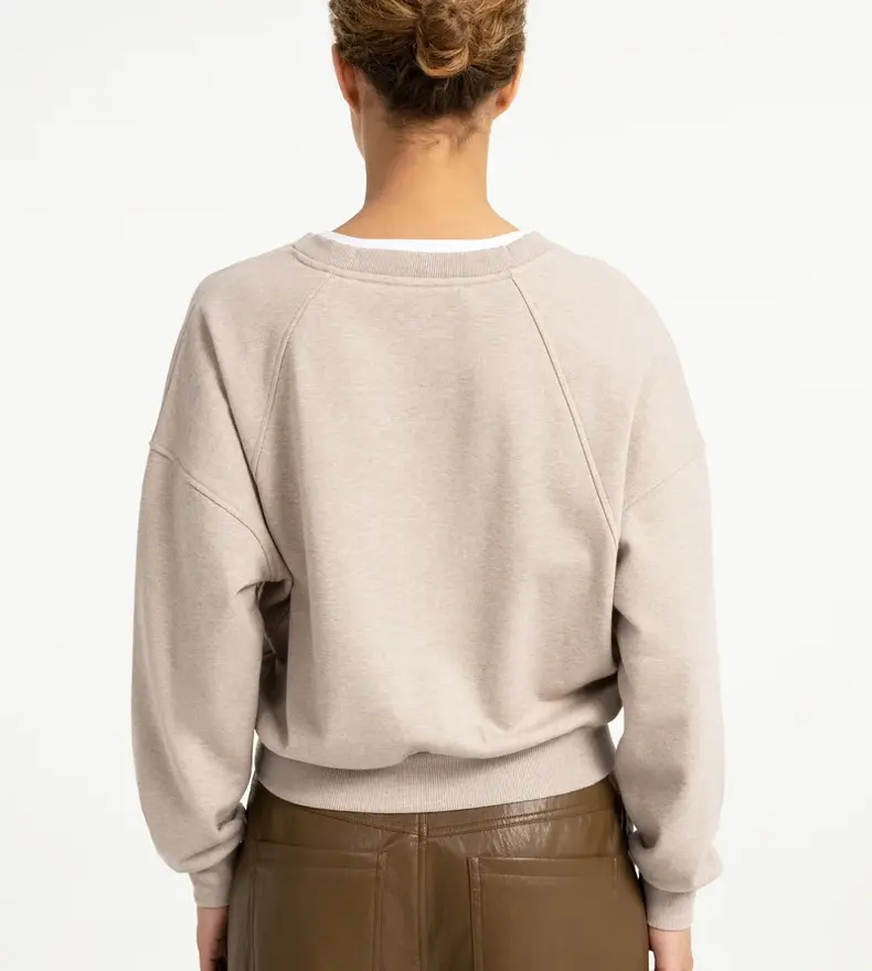 V-NECK SWEATER