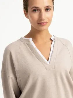 V-NECK SWEATER
