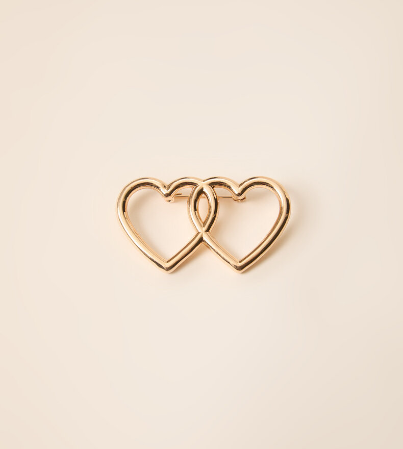PLUM BROOCH