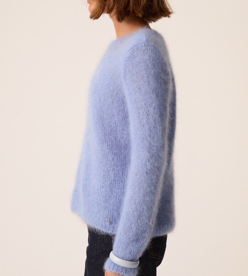 CHOUKY SWEATER