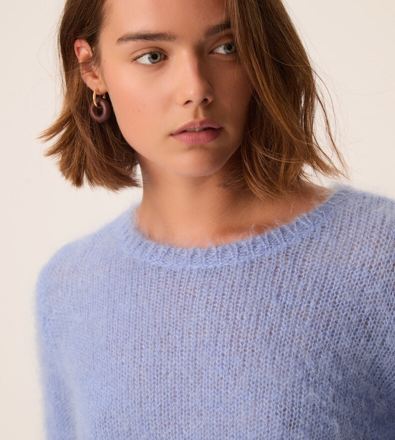 CHOUKY SWEATER