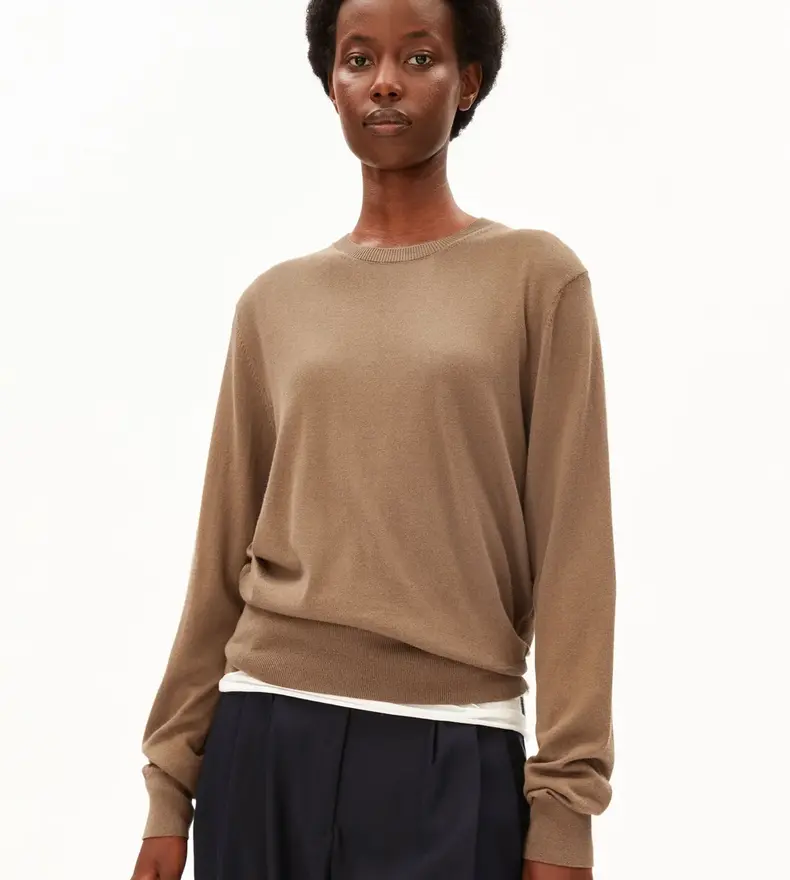 FINE KNIT SWEATER