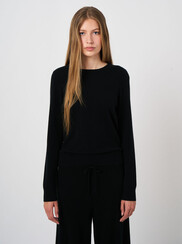 CASHMERE SWEATER