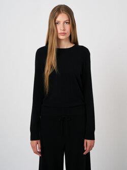 CASHMERE SWEATER