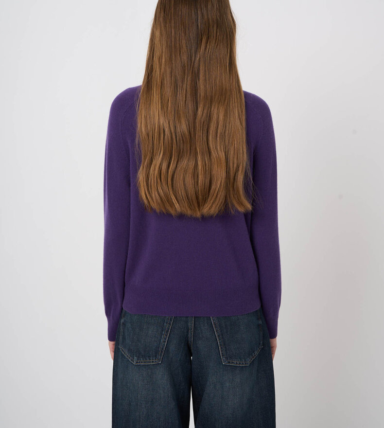 CASHMERE SWEATER