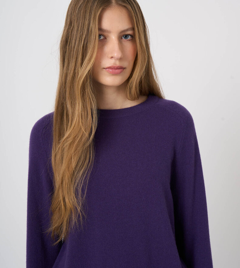 CASHMERE SWEATER
