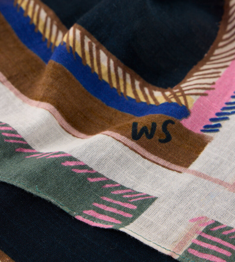 EMILY SQUARE PRINTED SCARF
