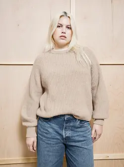 RIB KNIT SWEATER