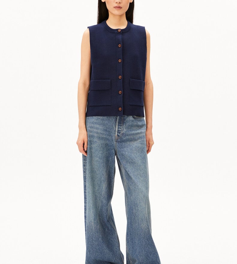 COMPACT CREW KNIT VEST