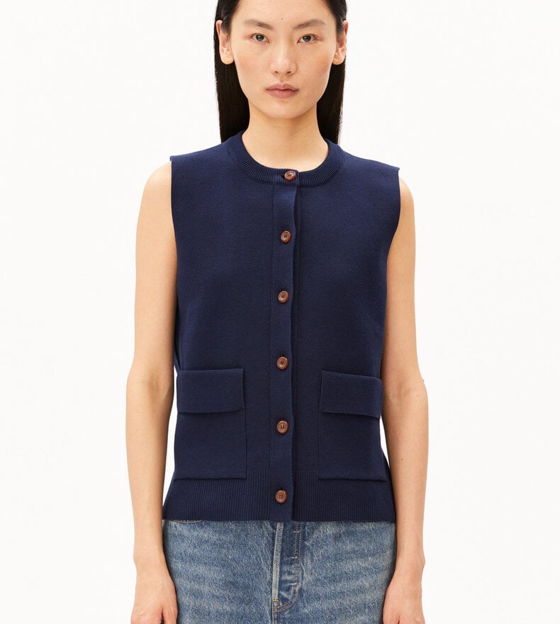COMPACT CREW KNIT VEST