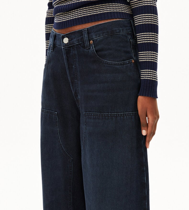 AALTHEA BARREL JEAN