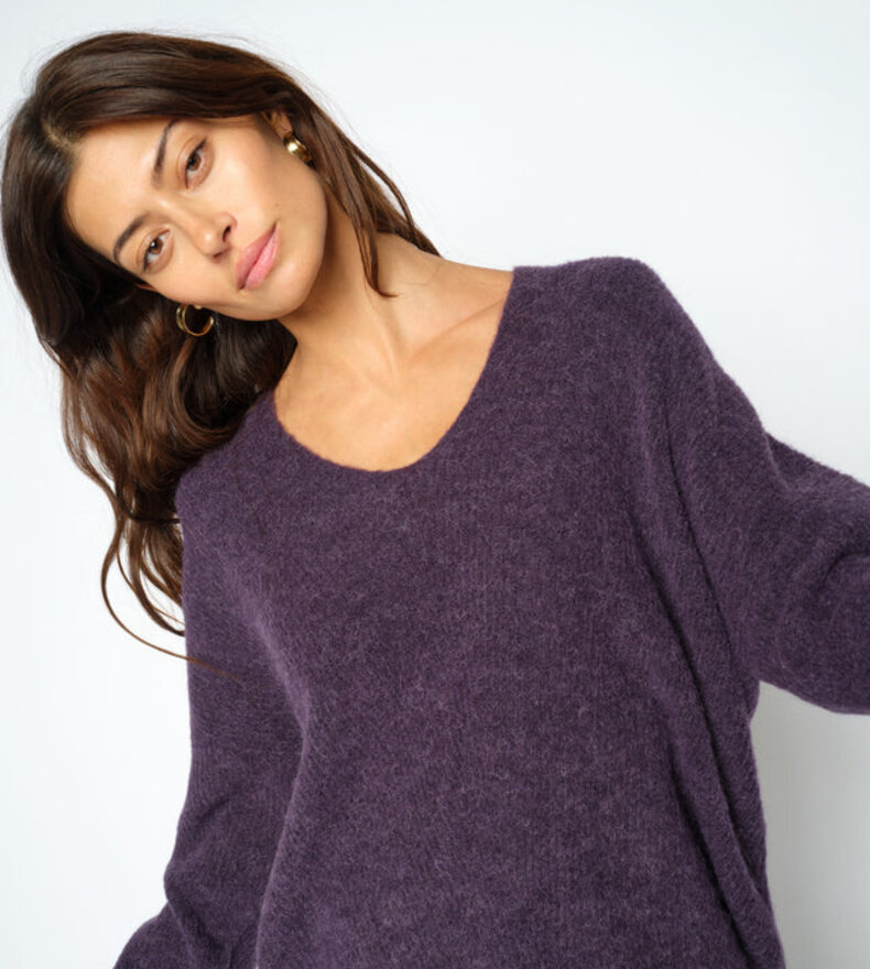 MMTHORA V-NECK KNIT