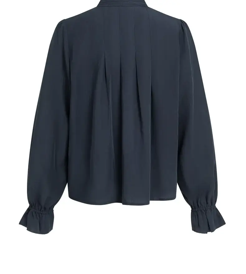 PLEATED BLOUSE