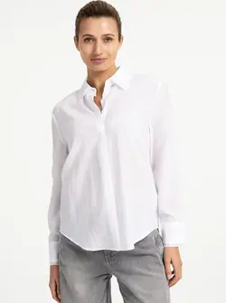 BLOUSE AVEC DÉTAIL DE COL